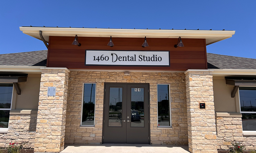 Outside shot of 1460 Dental Studio
